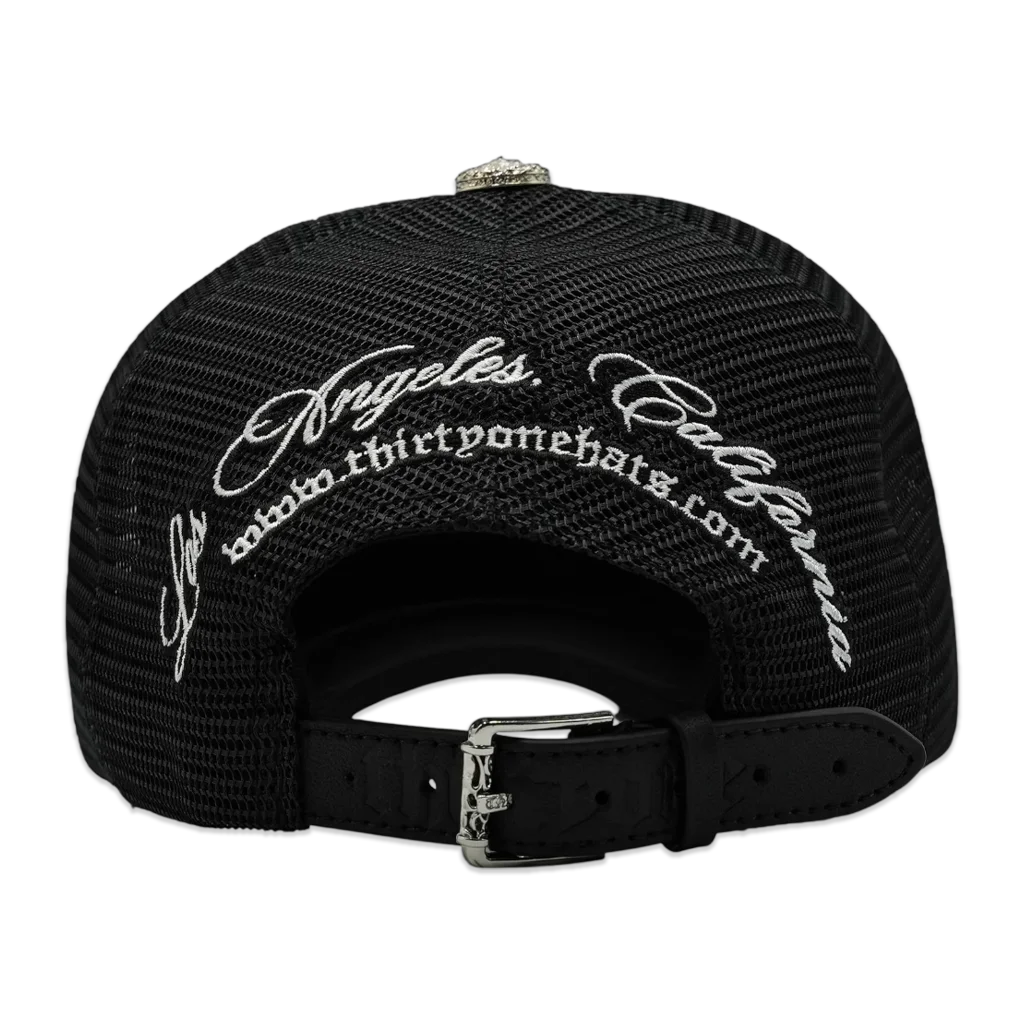 3ONE PANDA - 31 HATS (PREVENTA)