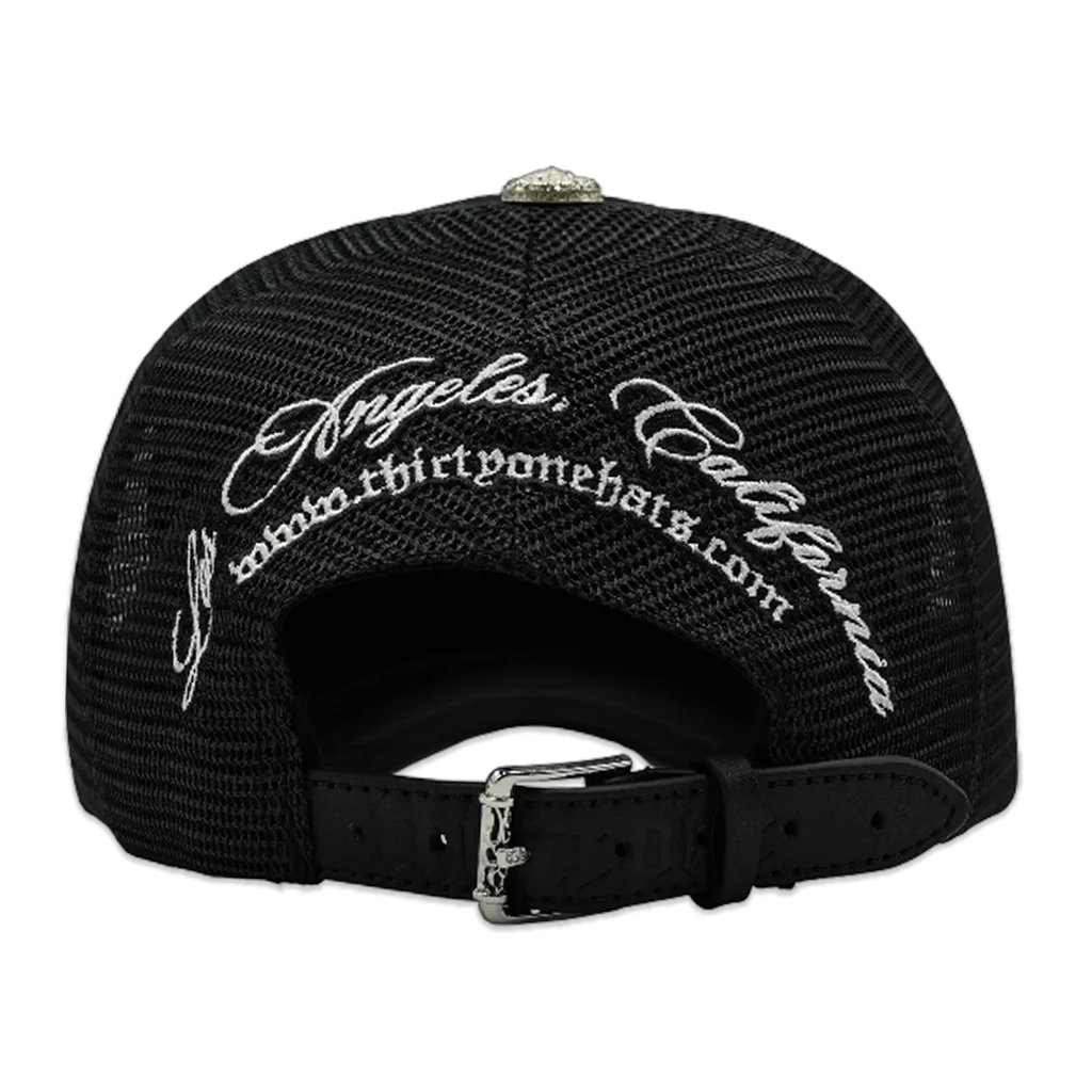 3ONE BLACK/WHITE - 31 HATS (PREVENTA)