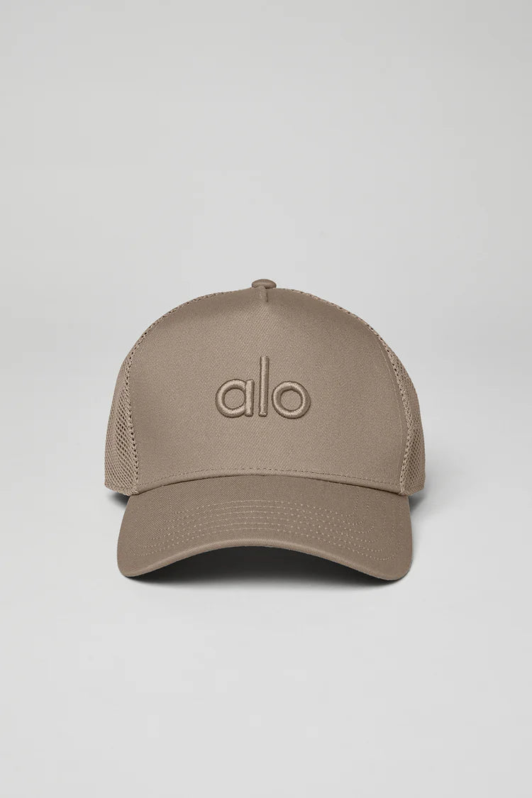 ALO DISTRICT TRUCKER GRAVEL
