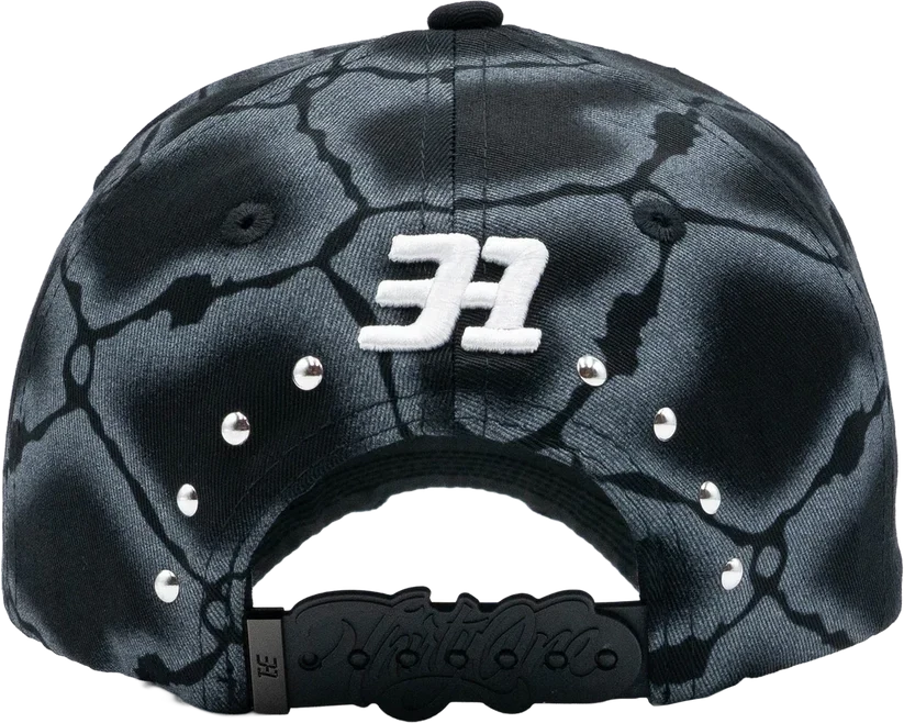 CAGED IN - 31 HATS (PREVENTA)